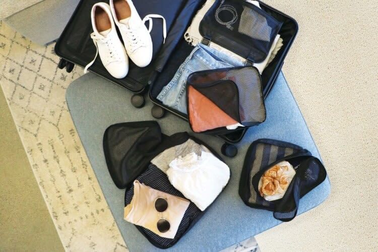 출발 전날 밤에 짐 싸기