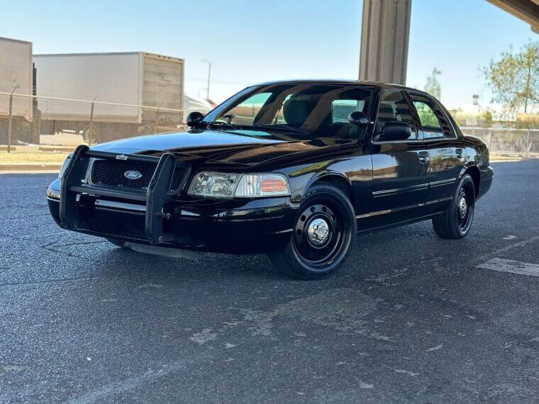 Ford Crown Victoria