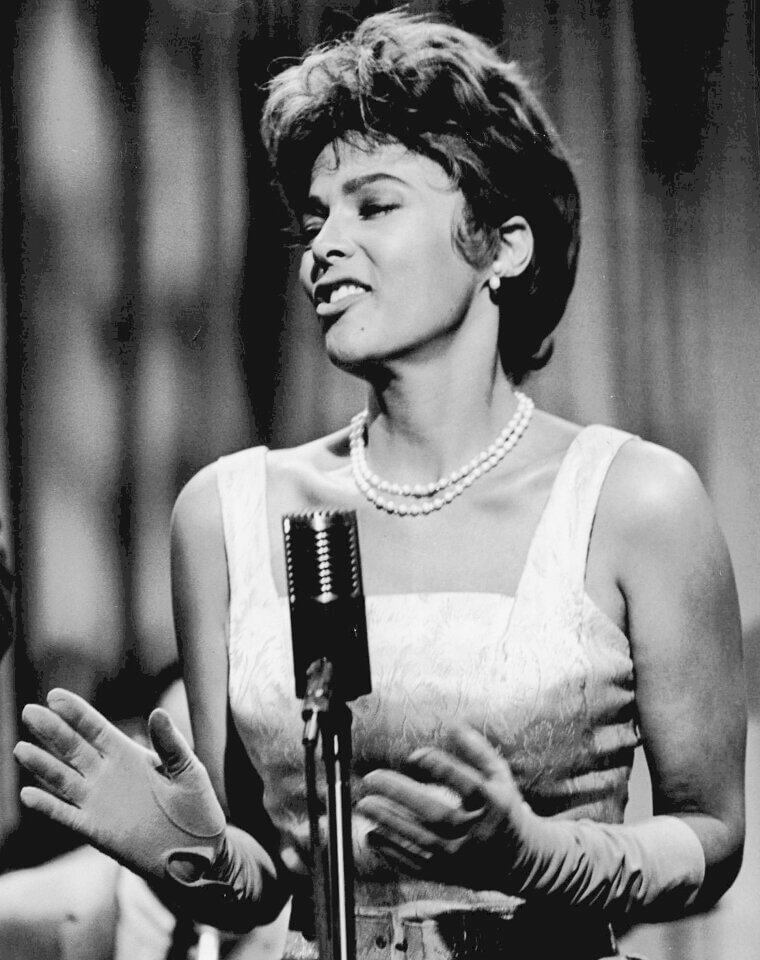 Dorothy Dandridge: The Trailblazing Beauty of Grace