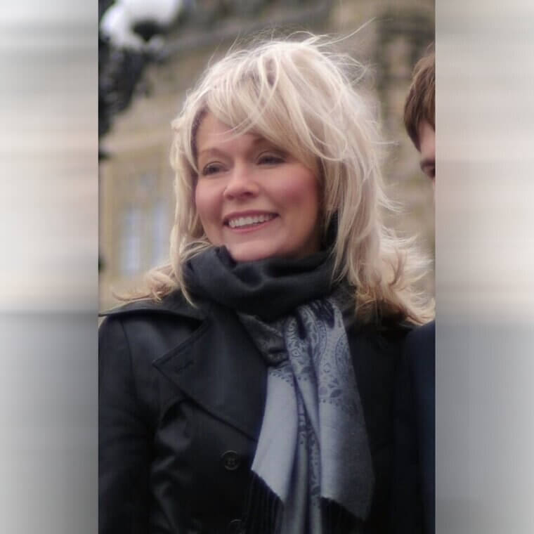 Candice Bergen: The High-Fashion Face of Murphy Brown