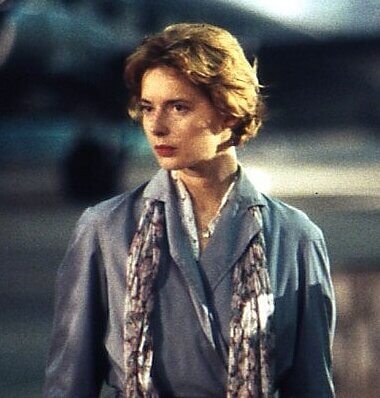 Isabella Rossellini: The High-Fashion Legacy of Beauty