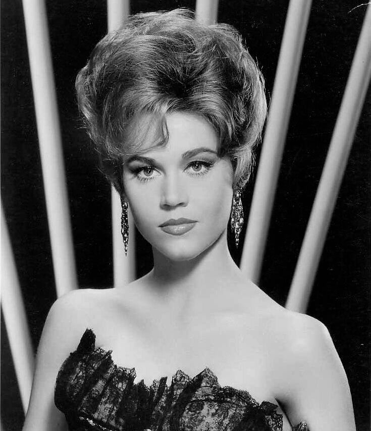 Jane Fonda: The Ever-Evolving Beauty of Screen and Stage