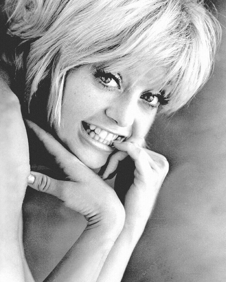 Goldie Hawn: The Bubbly and Ageless Comedienne