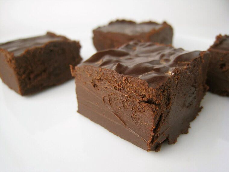 A college student failed to monitor her boiling sugar and milk mixture closely enough, accidentally ruining her caramels but creating creamy chocolate fudge