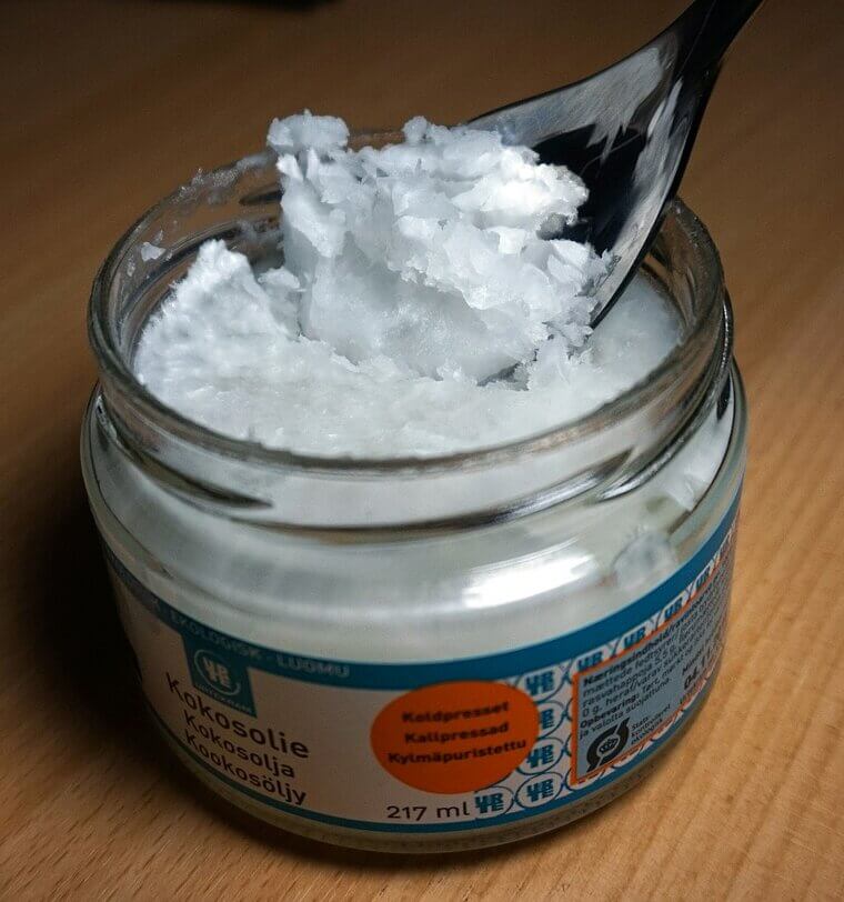 Cleaning Leather Seats With Coconut Oil