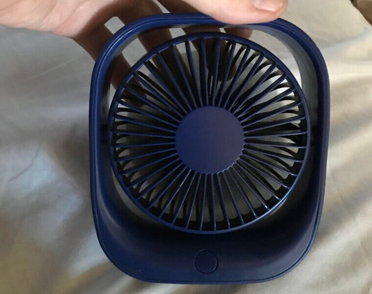 Connecting a Portable Fan or Light