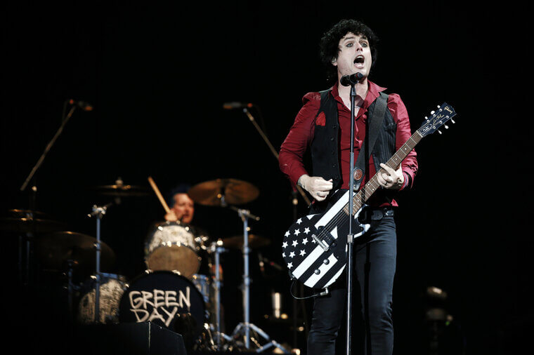 "Wake Me Up When September Ends" (Green Day, 2004): A Devastating Tribute to the Childhood Loss of a Father