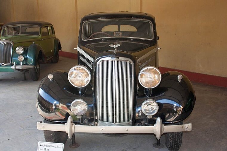 The Royal Trust's 1953 Humber Super Snipe