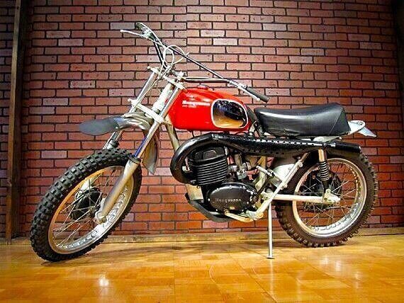 The Husqvarna 400 Cross That Scrambler Fans Love