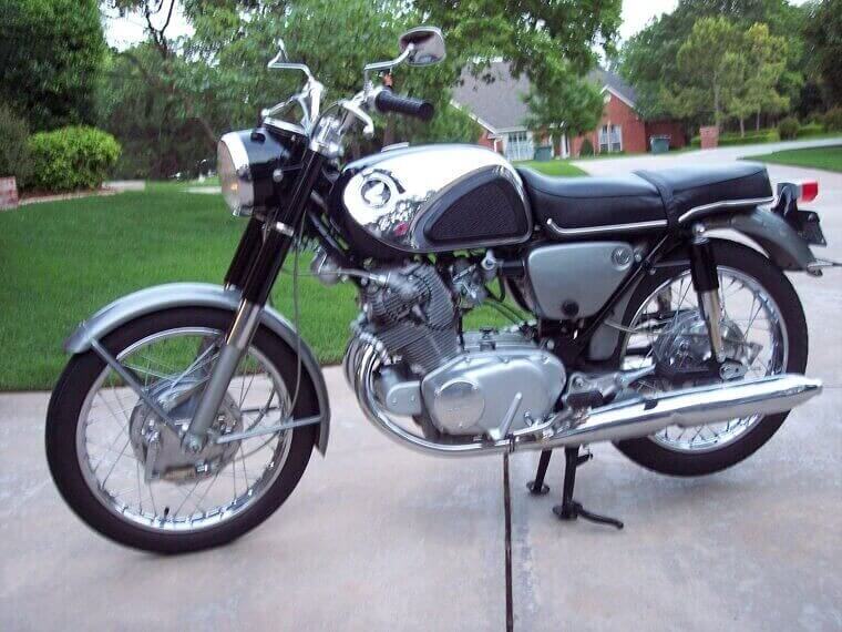 The Honda CB77 Super Hawk Worth Chasing