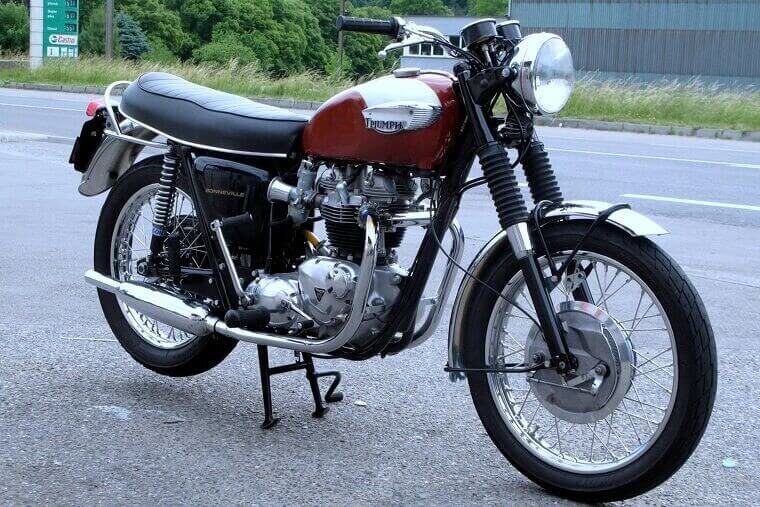 The Triumph Bonneville That Defined an Era