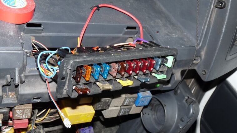 Replacing Fuses