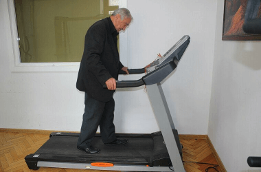 Mistakes People Over 60 Make at the Gym