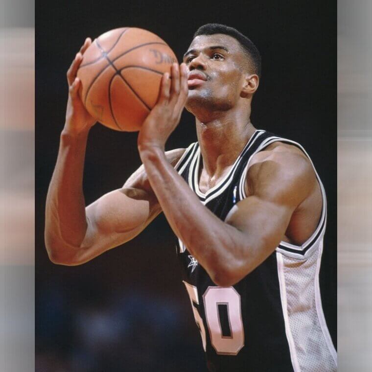 11.デビッド・ロビンソン - 2億ドル