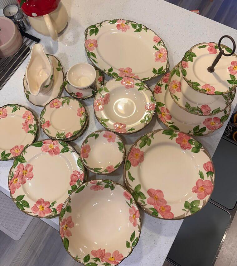 The Franciscan "Desert Rose" Dinnerware Set: $500 to $1,200