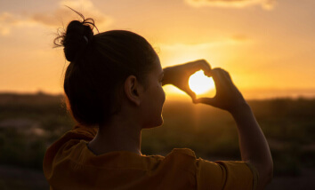 Zodiac Self-Care: The Ideal Routine for Your Sign