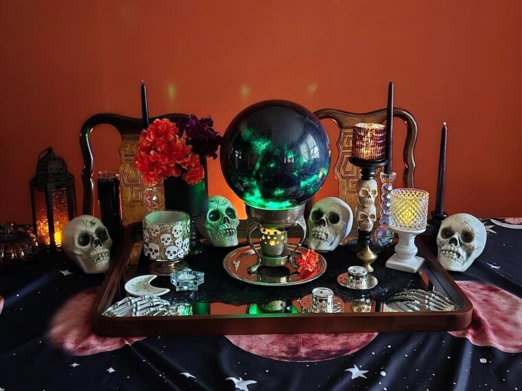 Crystal Ball Centerpiece