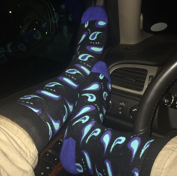 Garde une paire de chaussettes dans la boîte à gants - tu en auras besoin un jour.