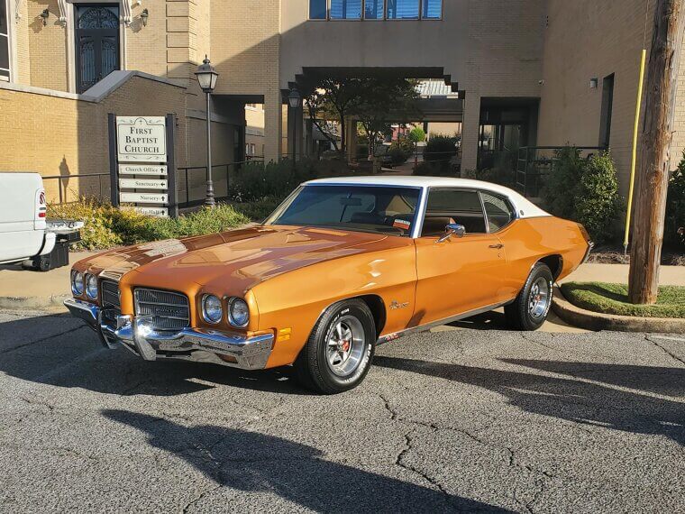 Pontiac LeMans (1960s – 1970s)