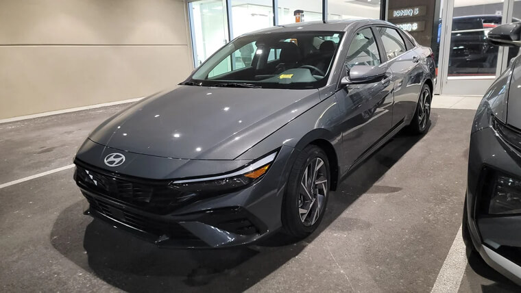 ‘25 Hyundai Elantra