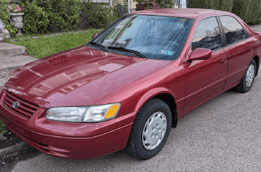 Cars Everyone Wanted in the ’90s but Nobody Wants Now