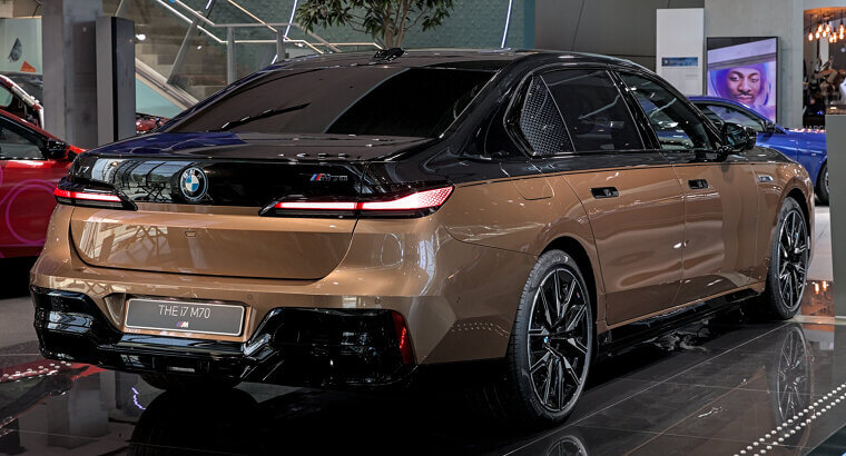 BMW I7 M70