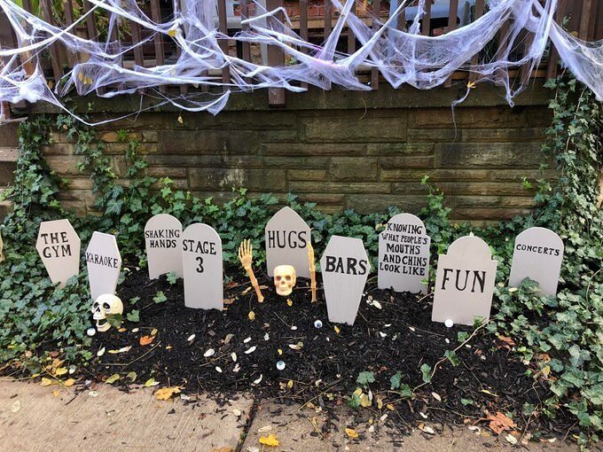 Check Out All the Things That Died in 2021