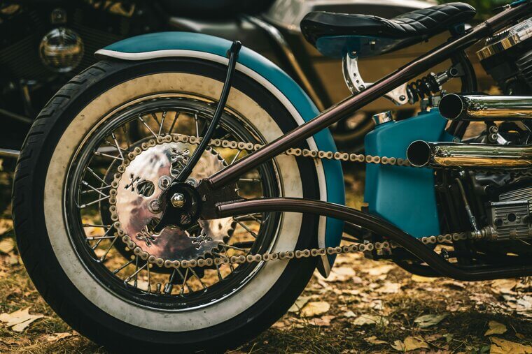 Lubricate the Chain to Prevent Corrosion