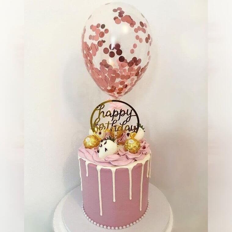 cakesbyromana_/Instagram