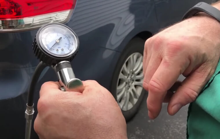 Tire Inflator With Gauge