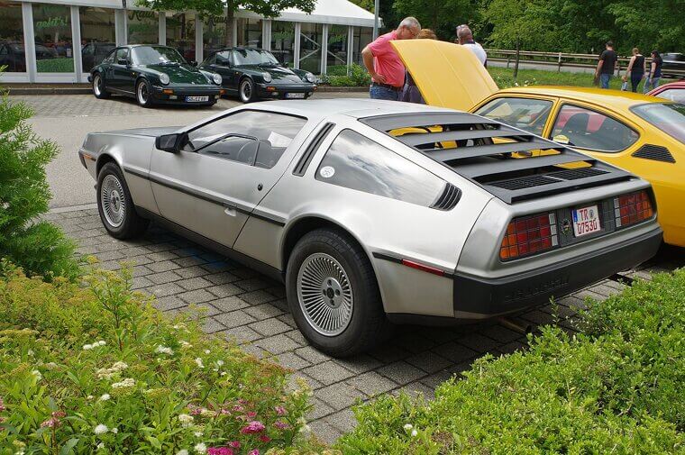 DeLorean DMC-12