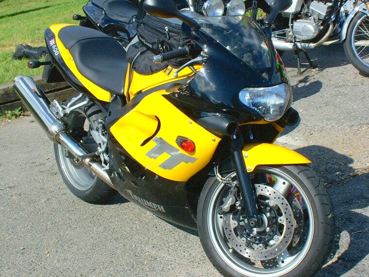 Triumph TT600