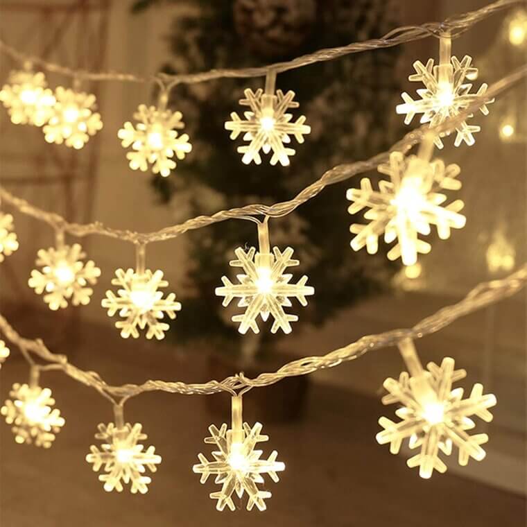 Snowflake Fairy Lights - Perfect for Cozy Christmas Decor 