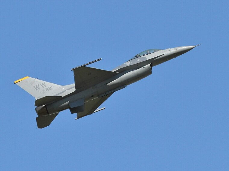 F-16 Fighting Falcon