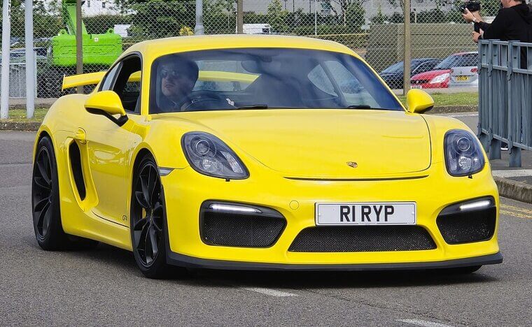 Porsche Cayman GT4 (981)