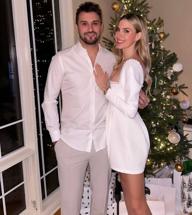 Petr Mrazek - Sara Olivova