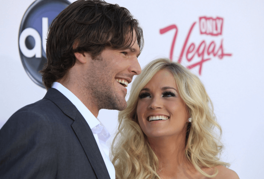 The Women Behind the Stars of the National Hockey League