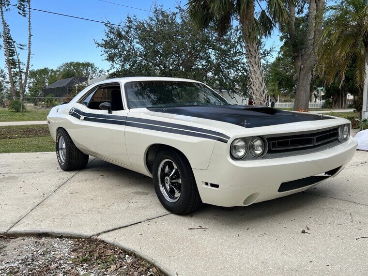 1971 Dodge Challenger - $9,995