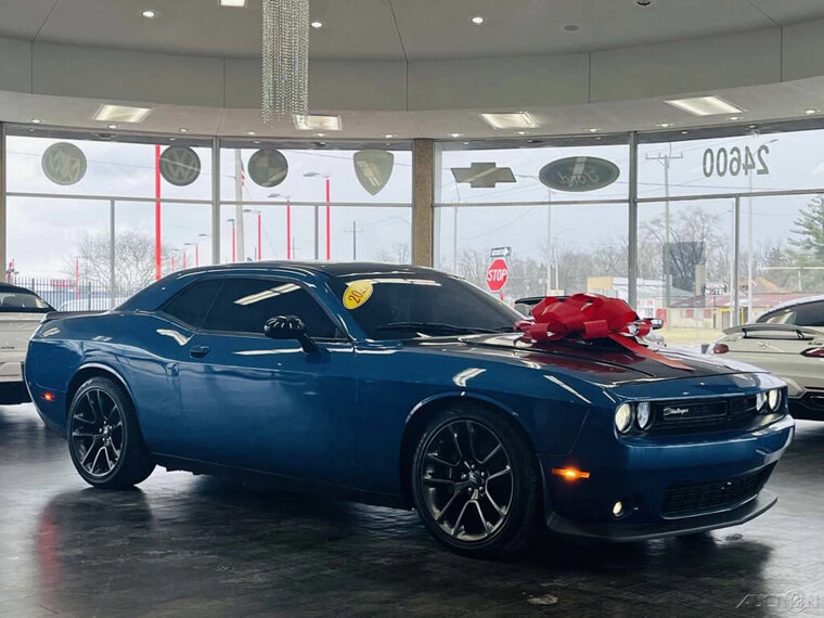 2021 Dodge Challenger R/T Scat Pack - $25,900