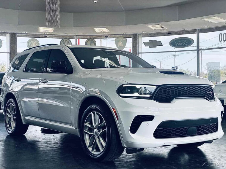 2023 Dodge Durango R/T Plus - $36,900