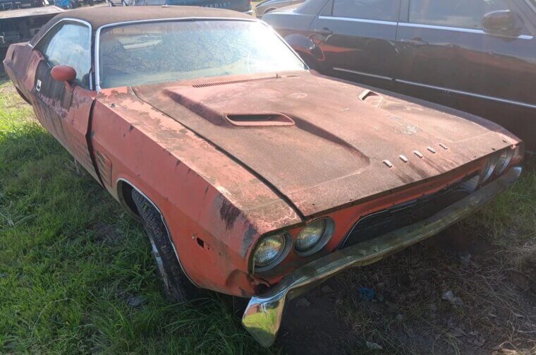 1972 Dodge Challenger - $4,500