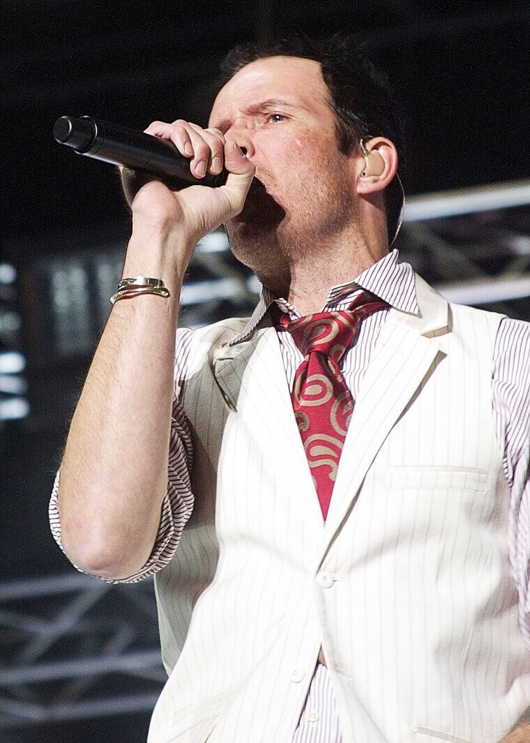 Stone Temple Pilots' Scott Weiland Walked Off In the Middle of His Texas Show Because He Reportedly Felt the Band Was Off