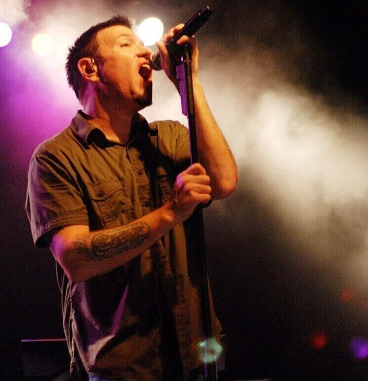 Smash Mouth's Steve Harwell Walked Off In the Middle of His Colorado Concert Because the Audience Was Tossing Slices of Bread