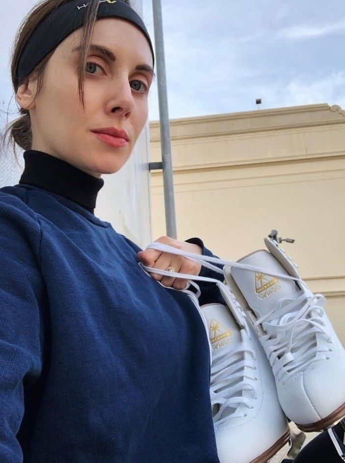 Alison Brie Can't Be Bothered