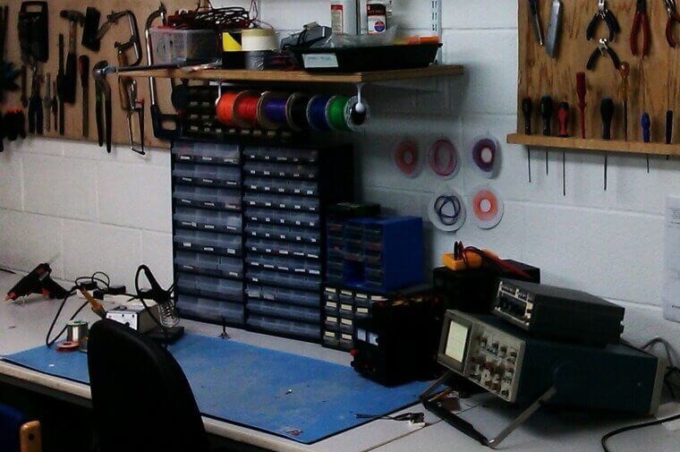 Smart Tool‑tracking Tags