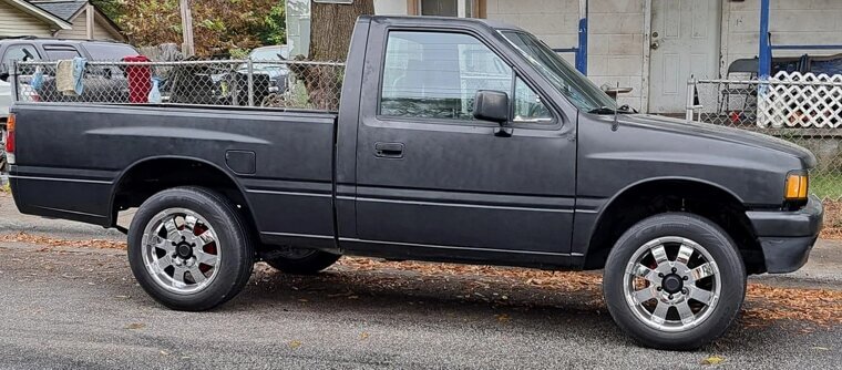 1980s Isuzu Pickup