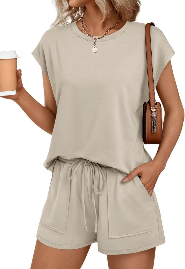 AUTOMET Summer Sweatsuit - Stylish Comfort with Pockets - Enjoy 19% Off!