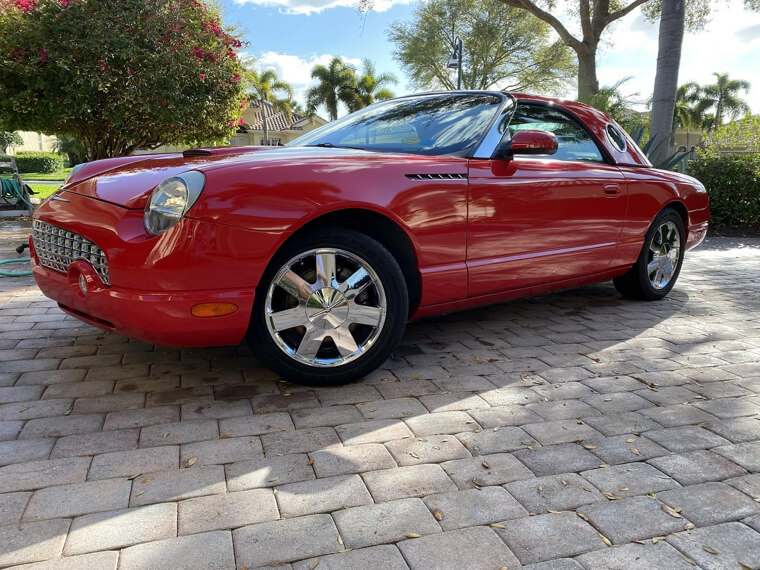 Ford Thunderbird (10th Gen) (2002–2005)