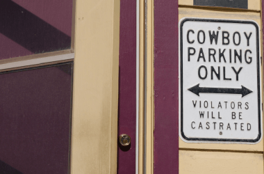 Comical Signs That Can Only Be Seen In Texas