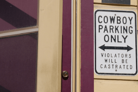 Comical Signs That Can Only Be Seen In Texas